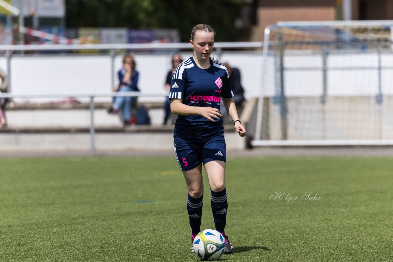 Bild 257 - wCJ Osterroenfelder TSV - VfL Pinneberg : Ergebnis: 0:15